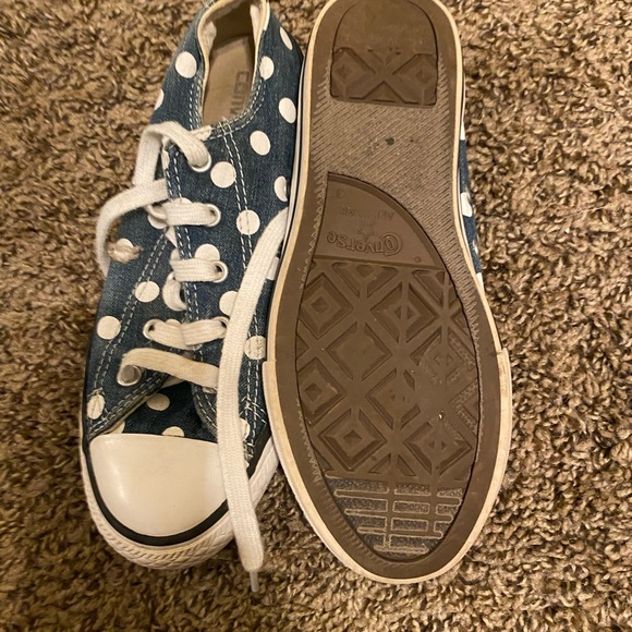 Converse - Picture 2 of 3